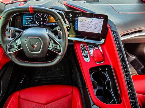 Used 2024 Chevrolet Corvette Stingray Preferred Conv image 42