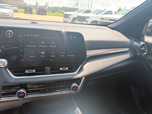 Used 2025 Chevrolet Equinox LT w/ Convenience Package II AWD/4WD image 20
