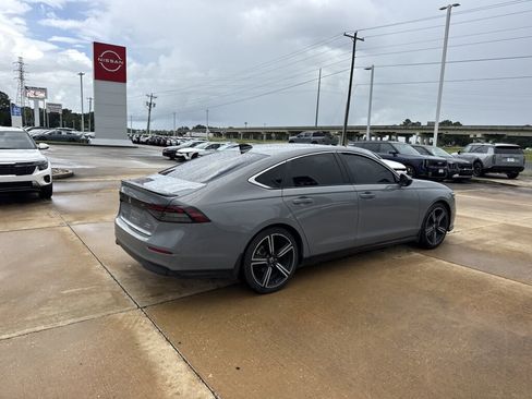 Used 2024 Honda Accord Sport image 8