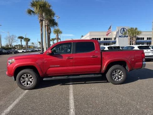 Used 2016 Toyota Tacoma SR5 w/ SR5 Appearance Package (SN) image 10