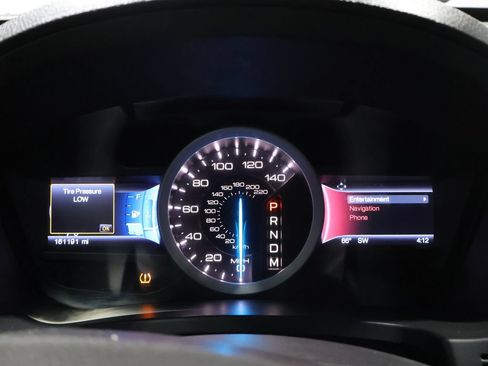 Used 2015 Ford Explorer XLT w/ Equipment Group 202A FWD image 38