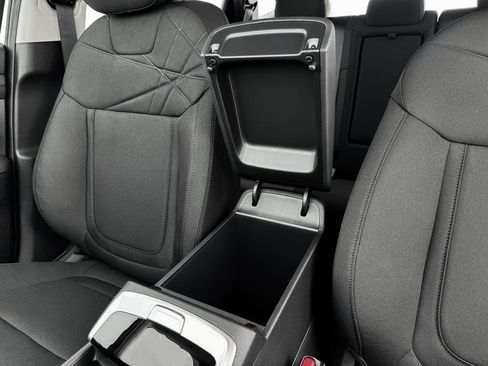 Certified 2025 Hyundai Tucson SE FWD image 27