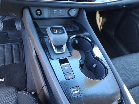 Used 2025 Nissan Rogue SV image 10