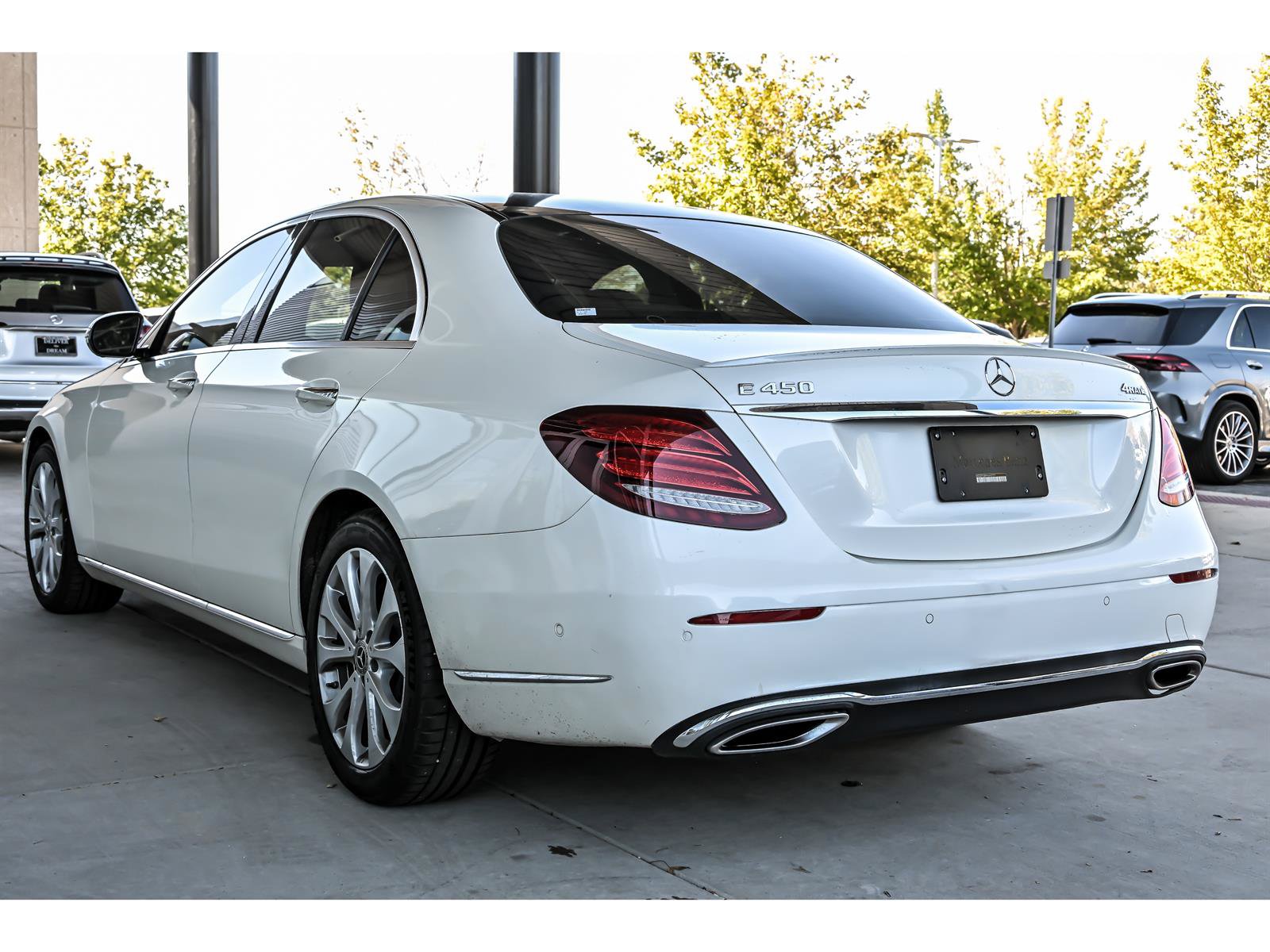 Used 2019 Mercedes-Benz E 450 4MATIC Sedan image 6