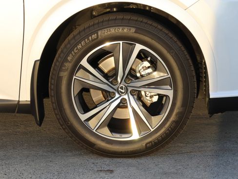 Used 2024 Lexus RX 350h image 11