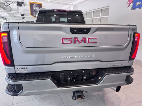 Certified 2024 GMC Sierra 2500 Denali w/ Denali Reserve Package AWD/4WD image 7