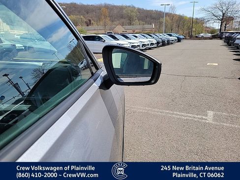 New 2026 Volkswagen Tiguan SE AWD/4WD image 34