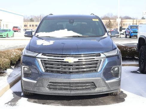 Certified 2023 Chevrolet Traverse LT image 2