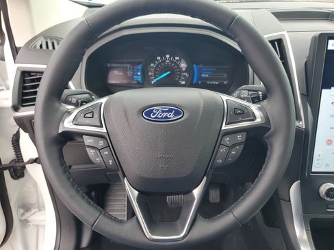 Used 2024 Ford Edge Titanium w/ Equipment Group 301A AWD/4WD image 14