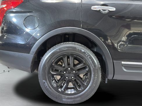 Used 2014 Ford Explorer XLT FWD image 35