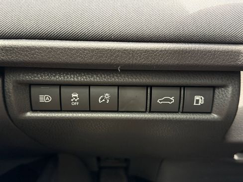 Used 2026 Toyota Camry LE FWD image 20