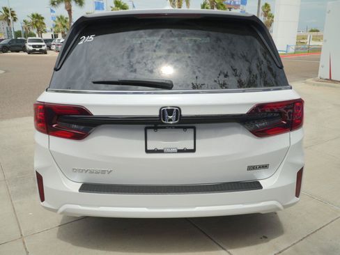 New 2026 Honda Odyssey EX-L image 6