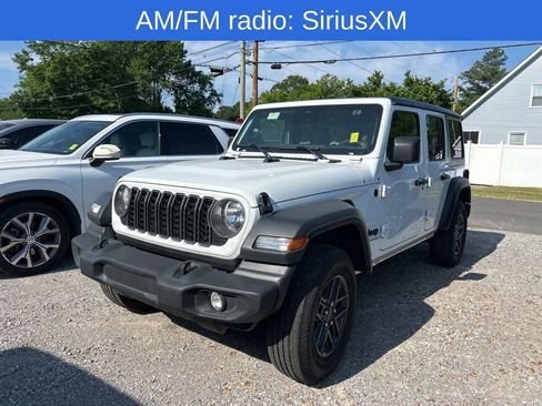 Used 2025 Jeep Wrangler Unlimited Sport AWD/4WD image 4