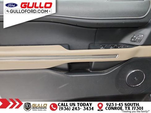 Used 2022 Ford Expedition Max Limited image 20