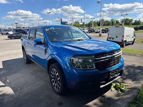Used 2022 Ford Maverick Lariat FWD image 2