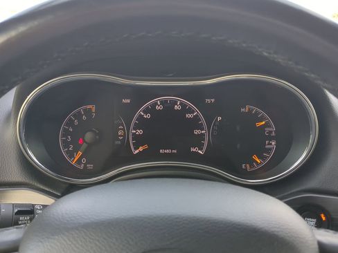 Used 2020 Jeep Grand Cherokee Laredo w/ Laredo X Package image 28