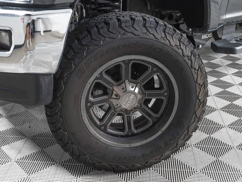 Used 2019 Ford F250 Lariat w/ Lariat Value Package AWD/4WD image 23