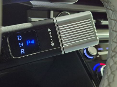 Used 2025 Hyundai Santa Fe SEL image 18