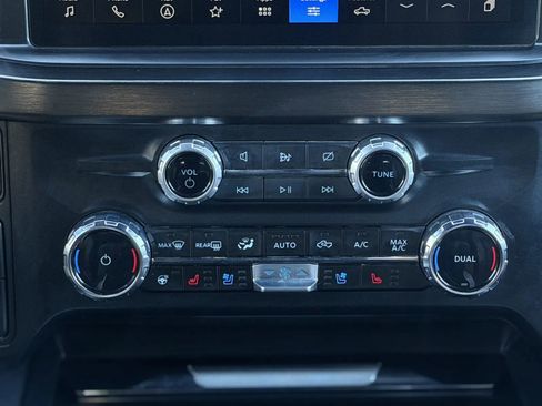 Used 2024 Ford F350 Lariat image 34