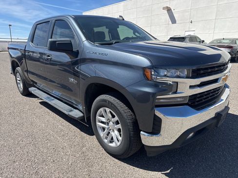 Used 2022 Chevrolet Silverado 1500 LT image 3