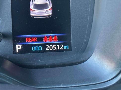 Used 2022 Toyota Corolla Cross LE image 24