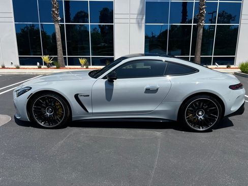 Used 2025 Mercedes-Benz AMG GT 55 image 2