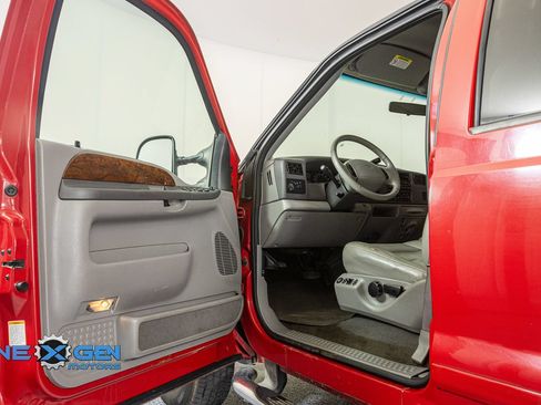 Used 2001 Ford F350 Lariat AWD/4WD image 11