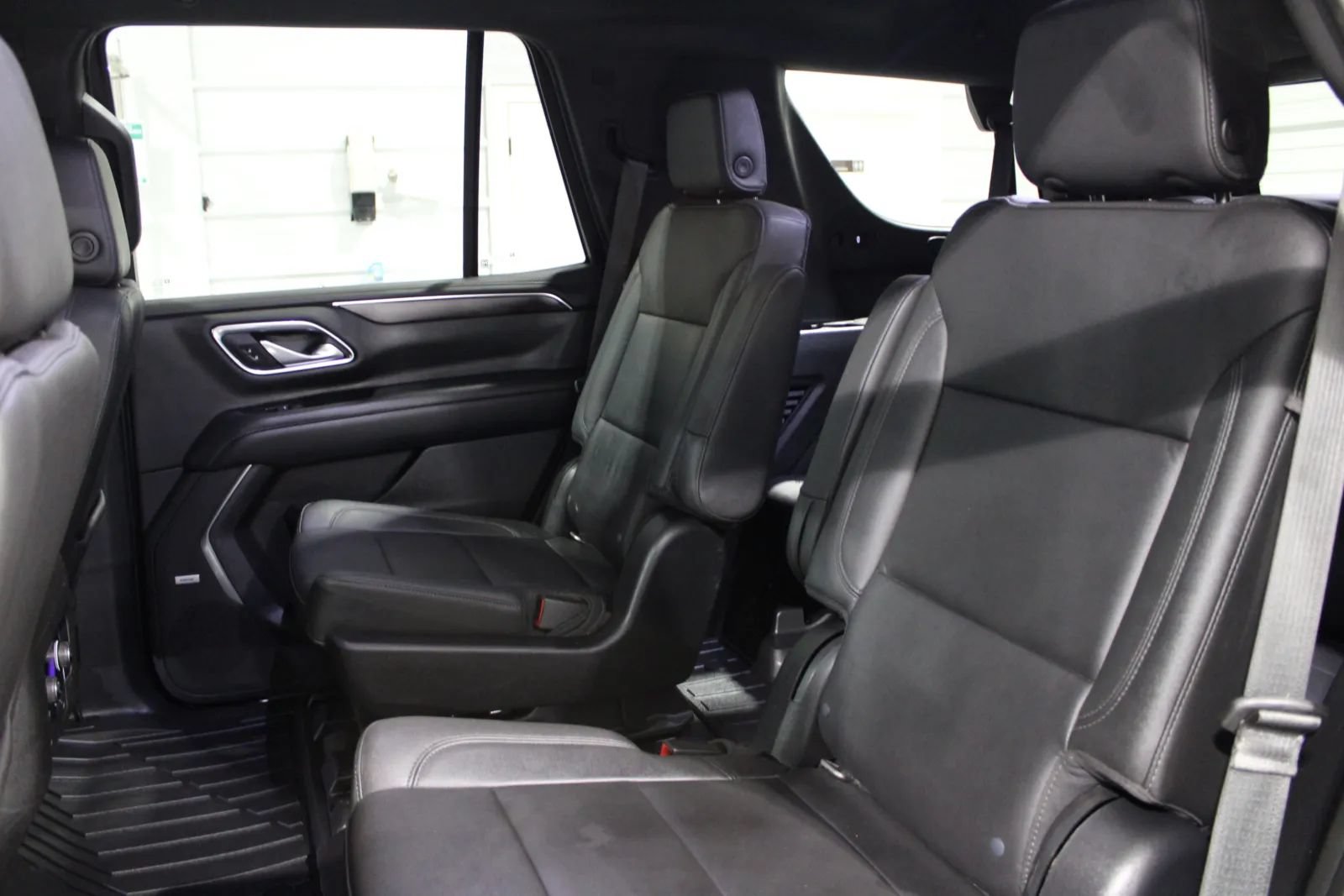 Used 2021 Chevrolet Tahoe Z71 AWD/4WD image 34