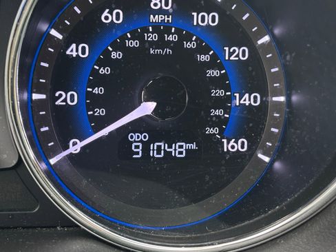 Used 2014 Hyundai Sonata Limited w/ Panoramic Sunroof Package 02 FWD image 11