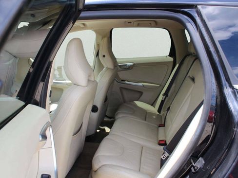 Used 2012 Volvo XC60 T6 AWD/4WD image 7