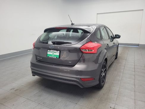 Used 2016 Ford Focus SE w/ SE Sport Package FWD image 7