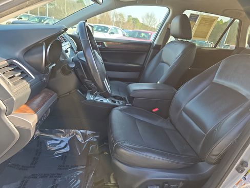 Used 2016 Subaru Outback 2.5i Limited image 15