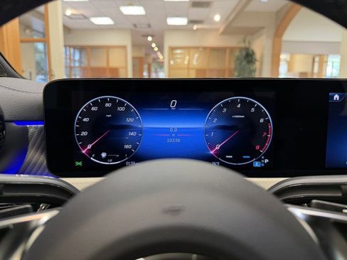 Certified 2025 Mercedes-Benz CLA 250 image 9