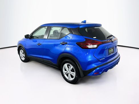 Used 2022 Nissan Kicks S FWD image 5