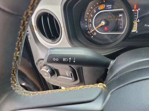 Used 2024 Jeep Wrangler Unlimited Sport AWD/4WD image 20
