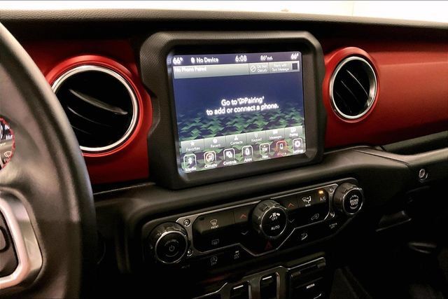 Used 2021 Jeep Wrangler Rubicon w/ Uconnect 4C Nav & Sound Group AWD/4WD image 7