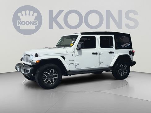 Used 2024 Jeep Wrangler Unlimited Sahara w/ Technology Group AWD/4WD image 5