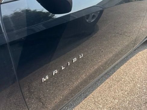 Used 2017 Chevrolet Malibu Premier w/ Premier Sun and Wheel Package FWD image 3
