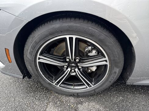 Used 2024 Ford Mustang Coupe RWD image 11