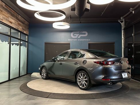 Used 2022 MAZDA MAZDA3 s image 5