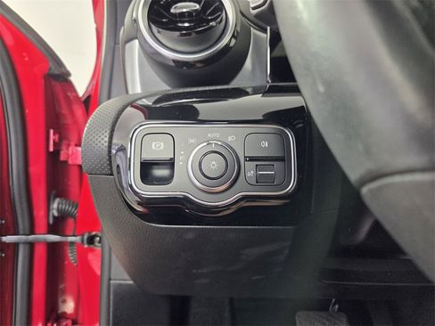 Used 2019 Mercedes-Benz A 220 4MATIC image 21