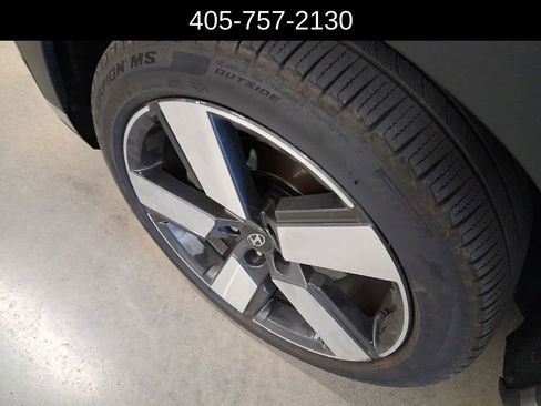 Used 2024 Hyundai Santa Fe Limited image 12