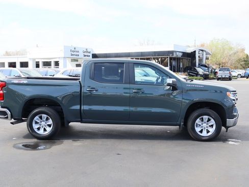 Certified 2025 Chevrolet Silverado 1500 LT image 9