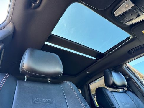 Used 2016 Jeep Grand Cherokee Limited 75th Anniversary image 16