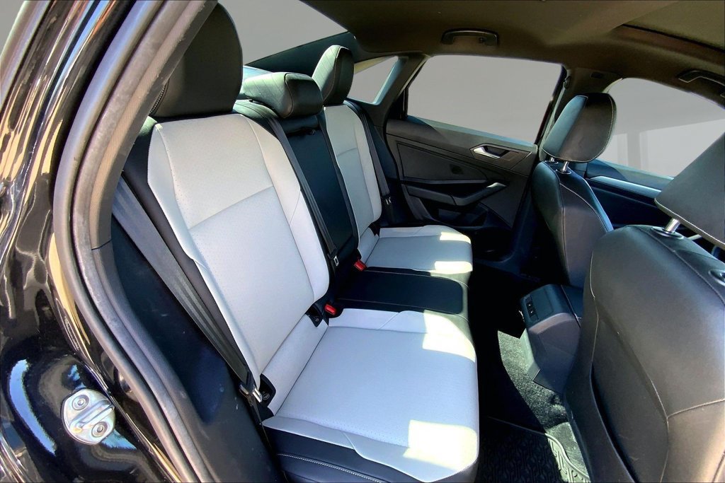 Used 2020 Volkswagen Jetta R-Line FWD image 25
