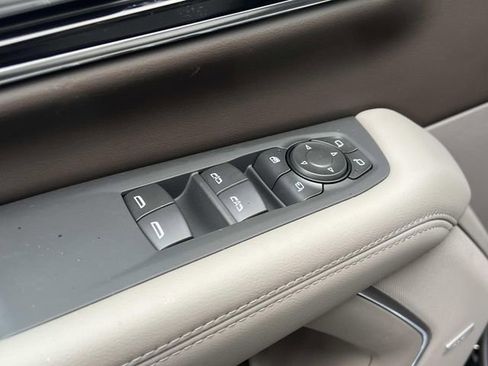 New 2026 GMC Yukon XL Elevation image 15