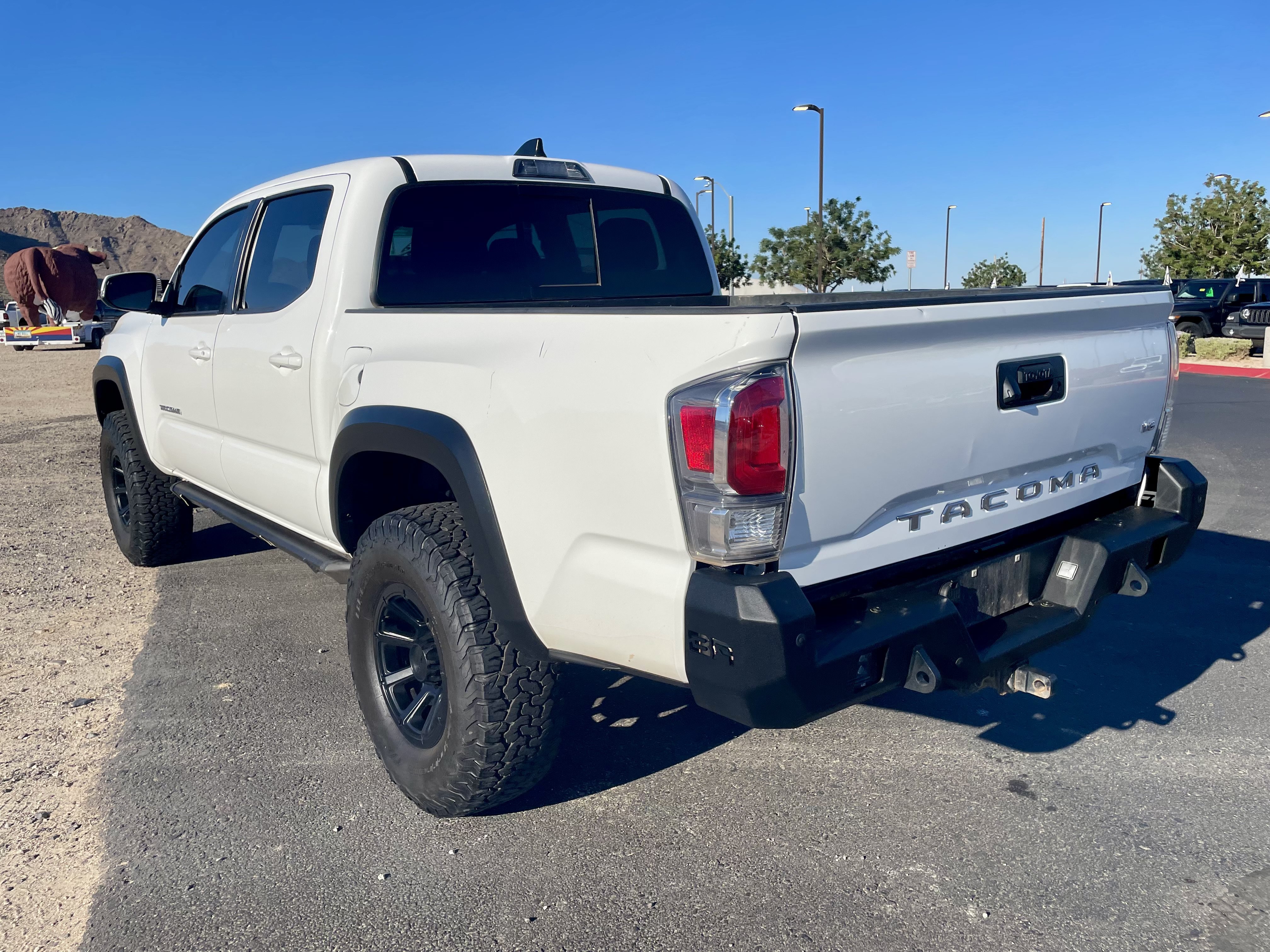 Used 2023 Toyota Tacoma TRD Off-Road AWD/4WD image 3