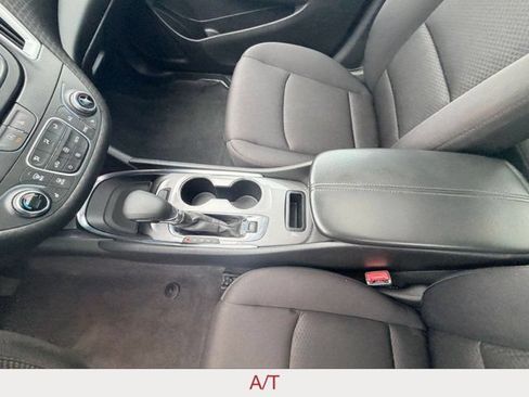 Used 2023 Chevrolet Malibu LT FWD image 13