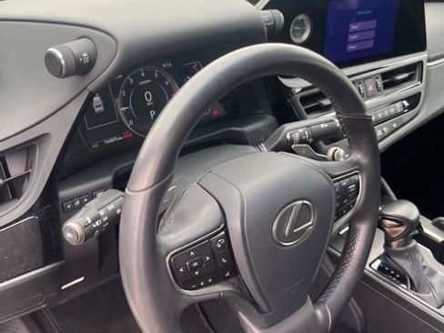 Used 2024 Lexus ES 350 FWD image 13