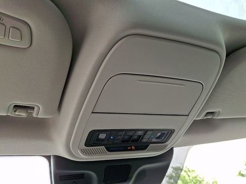 Used 2025 Ford Expedition Max Platinum AWD/4WD image 28